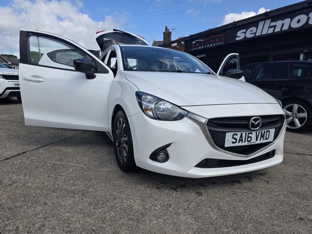 Mazda Mazda2 1.5 SKYACTIV-G Sport Black Euro 6 (s/s) 5dr (2016) - Picture 6