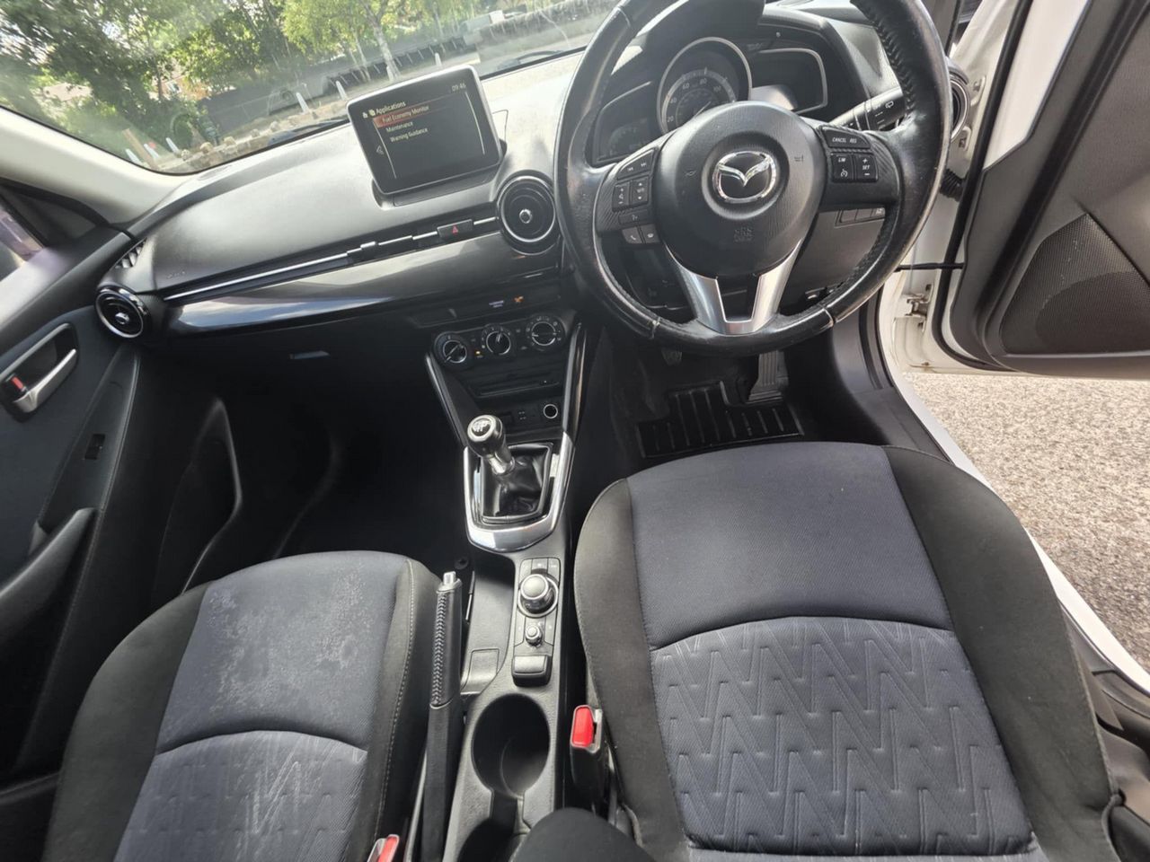 Mazda Mazda2 1.5 SKYACTIV-G Sport Black Euro 6 (s/s) 5dr - Picture 16 of 22