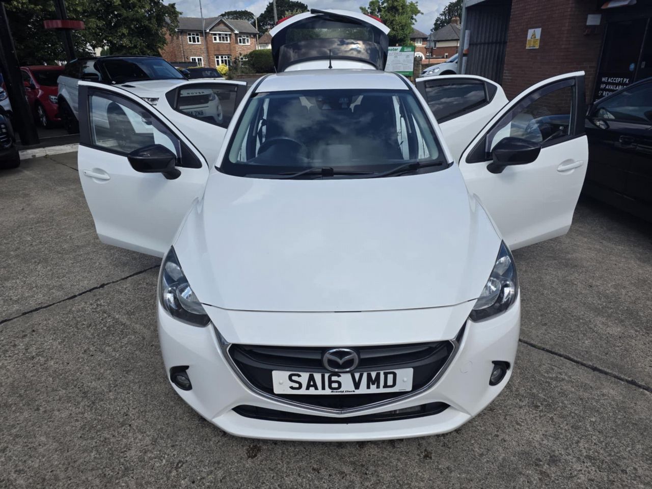 Mazda Mazda2 1.5 SKYACTIV-G Sport Black Euro 6 (s/s) 5dr - Picture 2 of 22