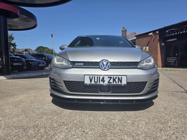 Volkswagen Golf 2.0 TDI BlueMotion Tech GTD Euro 6 (s/s) 3dr (2014) - Picture 2