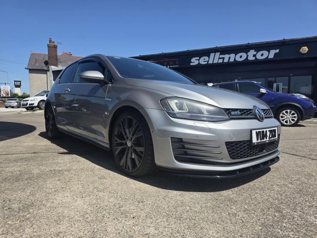 Volkswagen Golf 2.0 TDI BlueMotion Tech GTD Euro 6 (s/s) 3dr (2014) - Picture 6