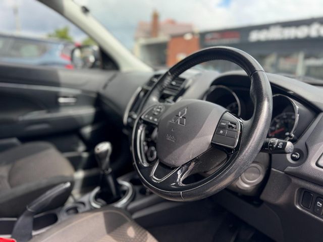 Mitsubishi ASX 1.6 ZC-M Euro 6 5dr (2015) - Picture 16