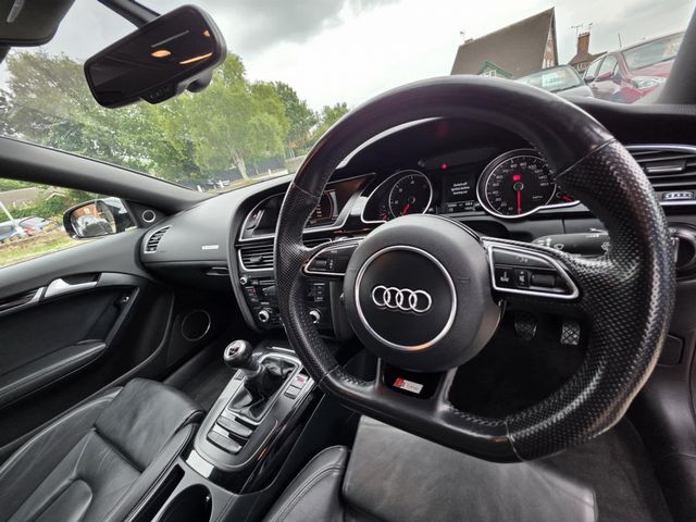 Audi A5 2.0 TDI Black Edition quattro Euro 5 (s/s) 2dr (2014) - Picture 19