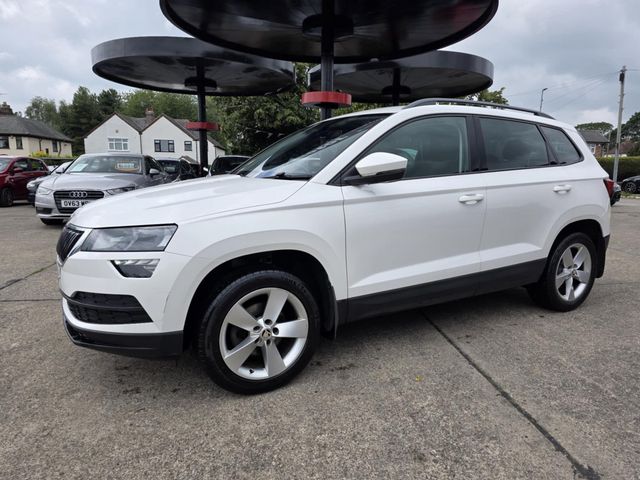 Skoda Karoq 1.6 TDI SE Euro 6 (s/s) 5dr (2018) - Picture 10