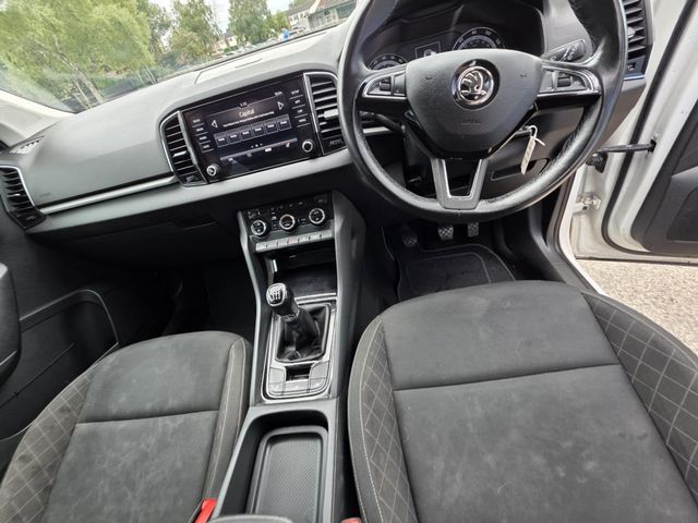 Skoda Karoq 1.6 TDI SE Euro 6 (s/s) 5dr (2018) - Picture 18