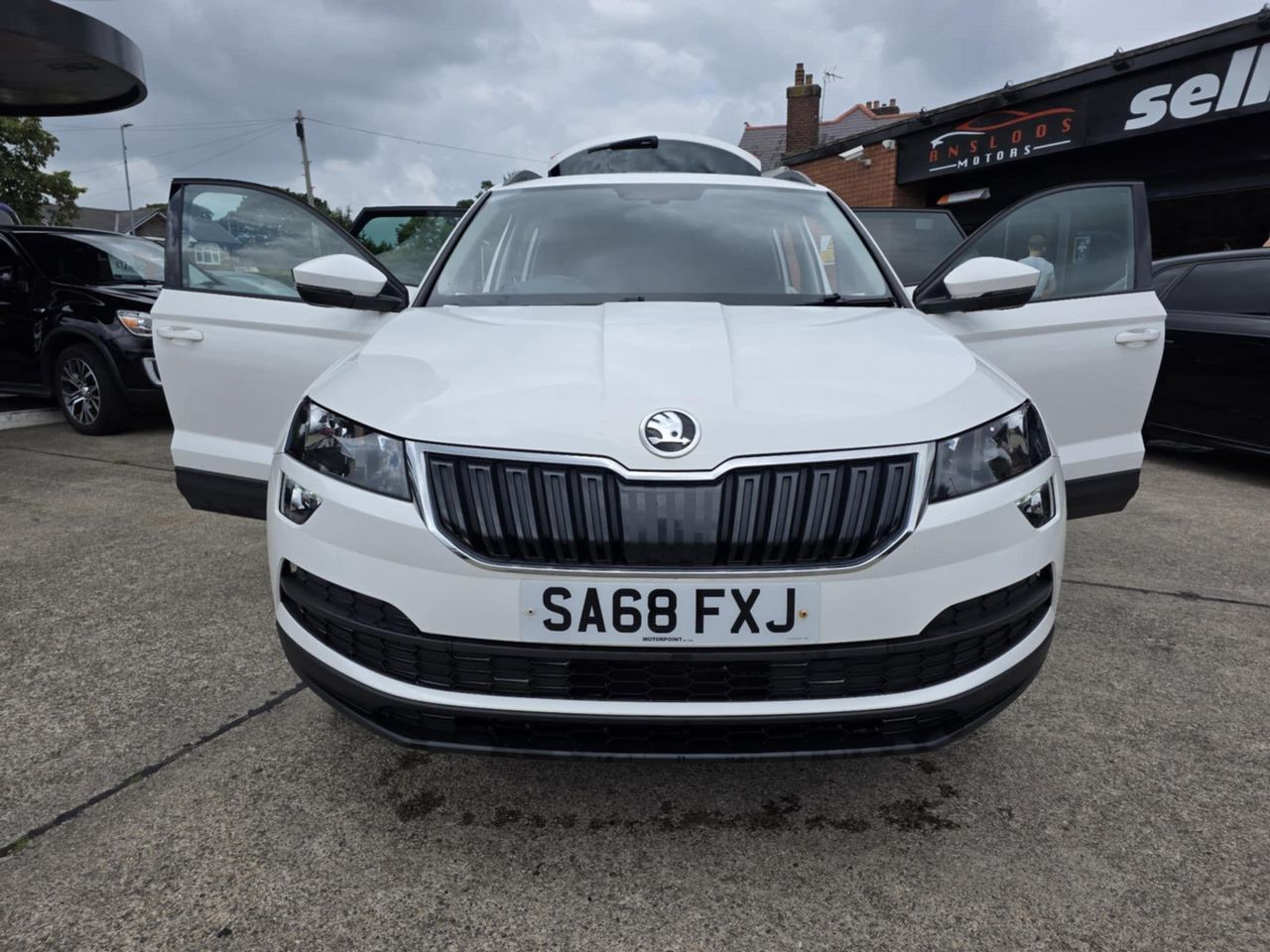 Skoda Karoq 1.6 TDI SE Euro 6 (s/s) 5dr - Picture 7 of 23