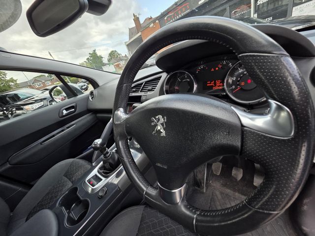 Peugeot 3008 1.6 HDi Active Euro 5 5dr (2015) - Picture 21