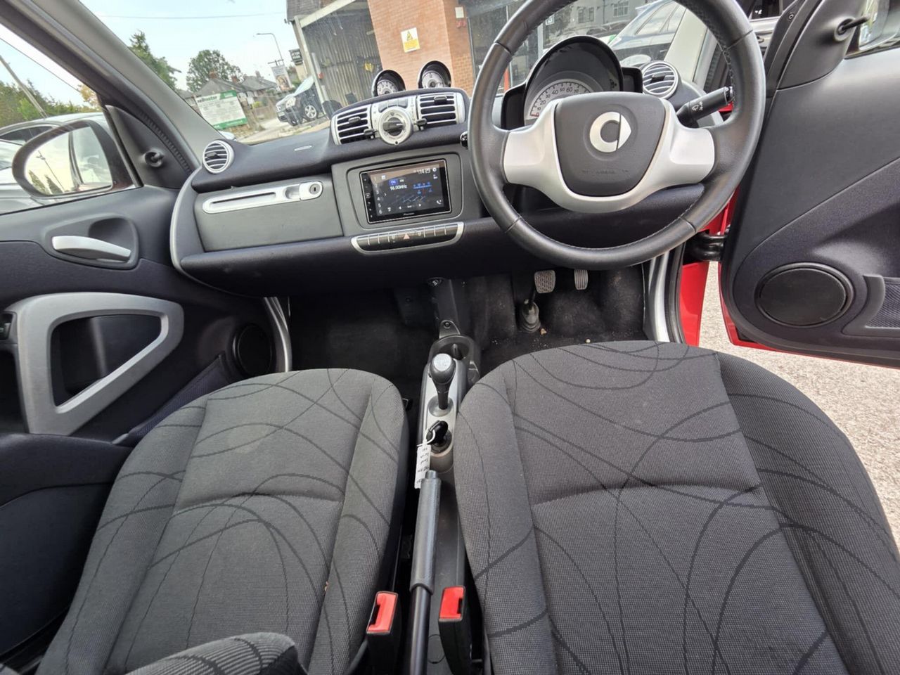 Smart fortwo 1.0 MHD Passion SoftTouch Euro 5 (s/s) 2dr - Picture 15 of 18