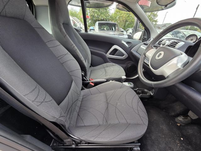 Smart fortwo 1.0 MHD Passion SoftTouch Euro 5 (s/s) 2dr (2013) - Picture 16