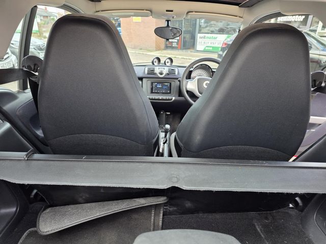 Smart fortwo 1.0 MHD Passion SoftTouch Euro 5 (s/s) 2dr (2013) - Picture 17