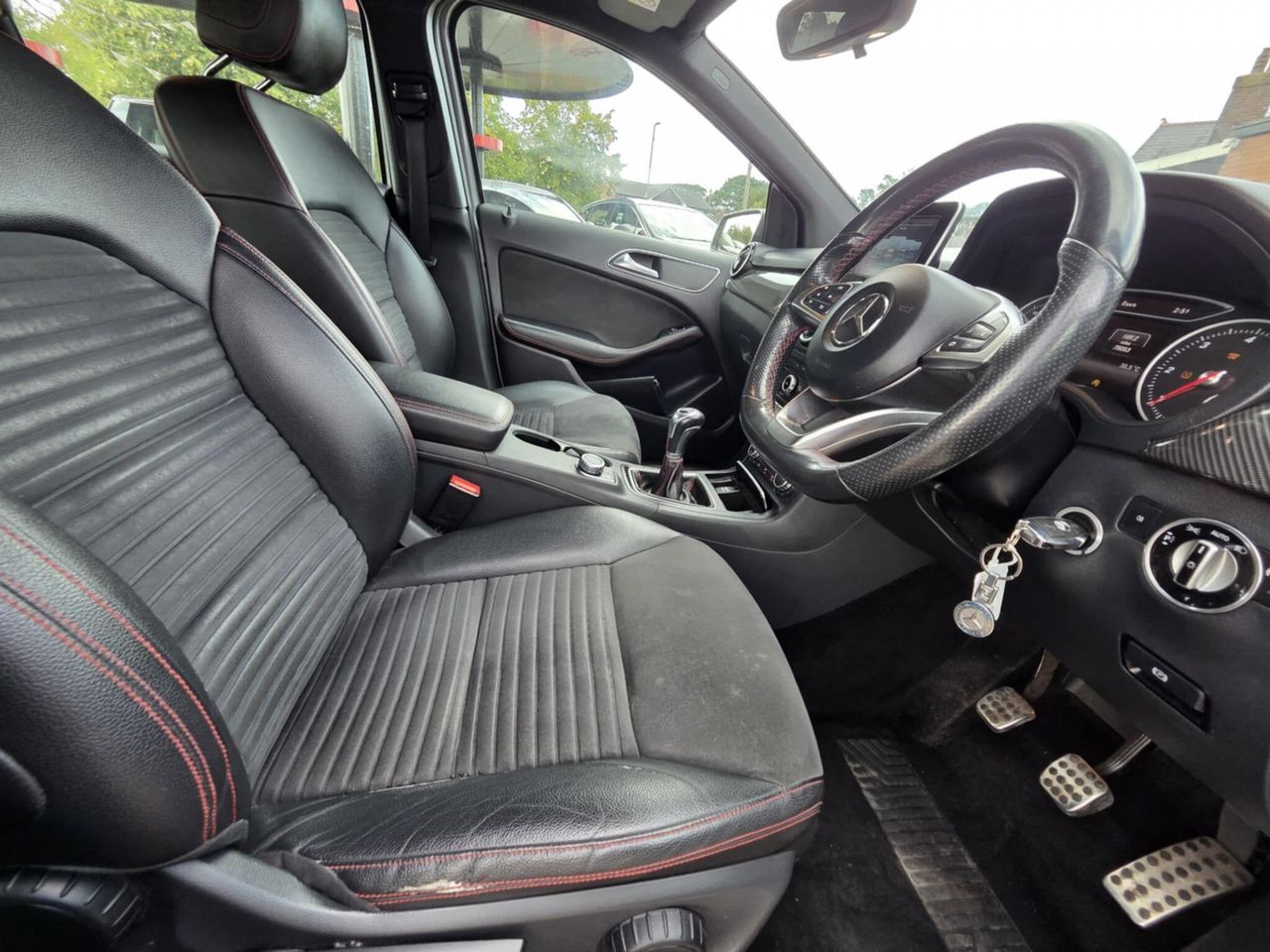 Mercedes-Benz B Class 1.5 B180 CDI AMG Line Euro 6 (s/s) 5dr - Picture 15 of 19