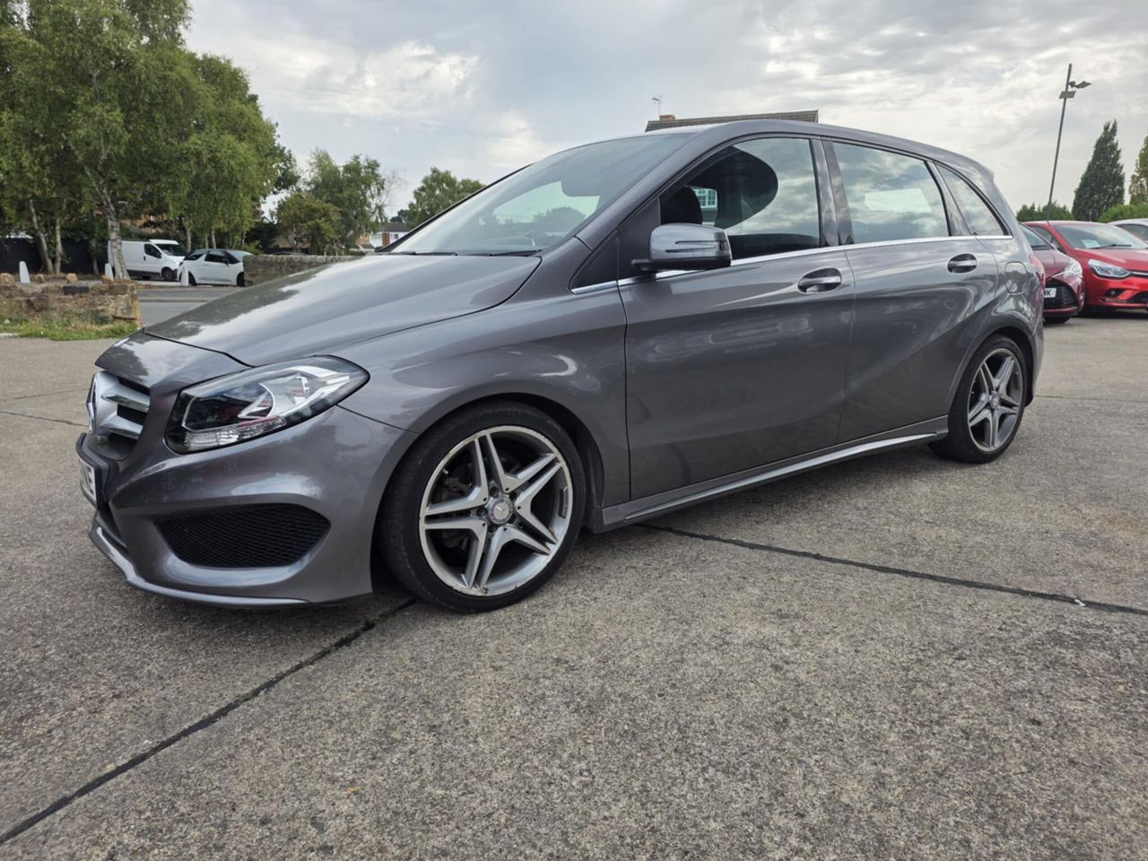 Mercedes-Benz B Class 1.5 B180 CDI AMG Line Euro 6 (s/s) 5dr - Picture 8 of 19
