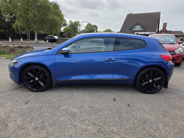Volkswagen Scirocco 2.0 TDI BlueMotion Tech DSG Euro 5 (s/s) 3dr (Nav) (2013) - Picture 11