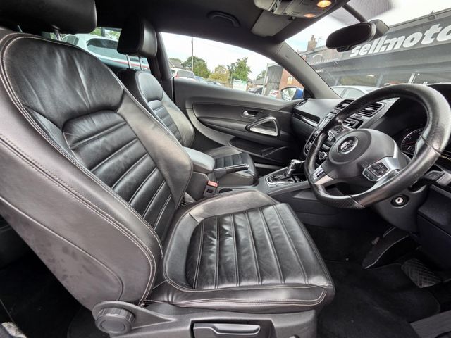 Volkswagen Scirocco 2.0 TDI BlueMotion Tech DSG Euro 5 (s/s) 3dr (Nav) (2013) - Picture 15