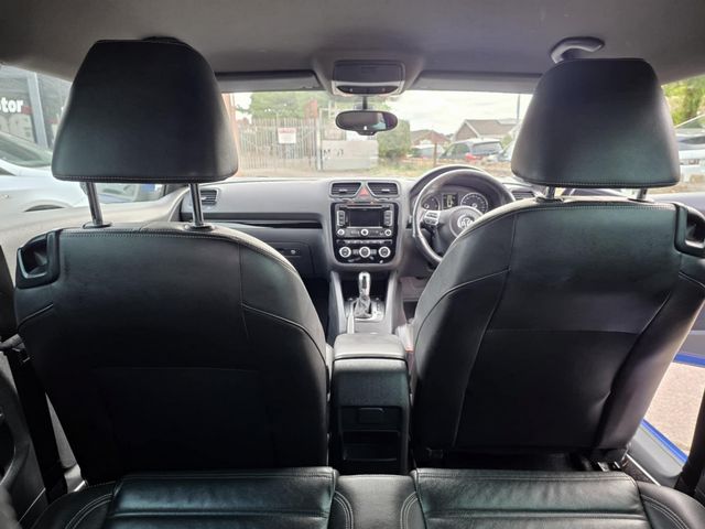 Volkswagen Scirocco 2.0 TDI BlueMotion Tech DSG Euro 5 (s/s) 3dr (Nav) (2013) - Picture 16