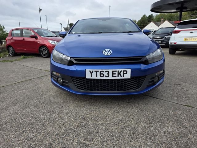 Volkswagen Scirocco 2.0 TDI BlueMotion Tech DSG Euro 5 (s/s) 3dr (Nav) (2013) - Picture 2