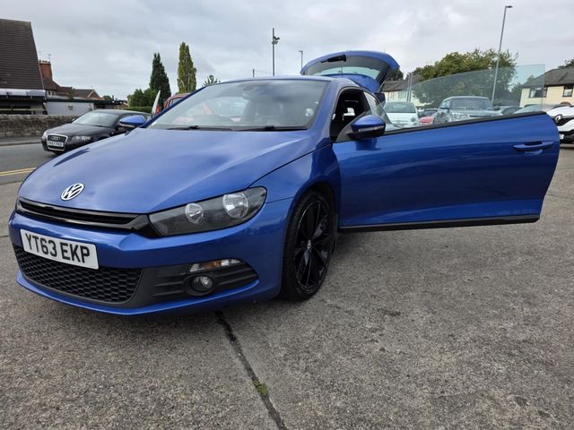 Volkswagen Scirocco 2.0 TDI BlueMotion Tech DSG Euro 5 (s/s) 3dr (Nav) (2013) - Picture 3