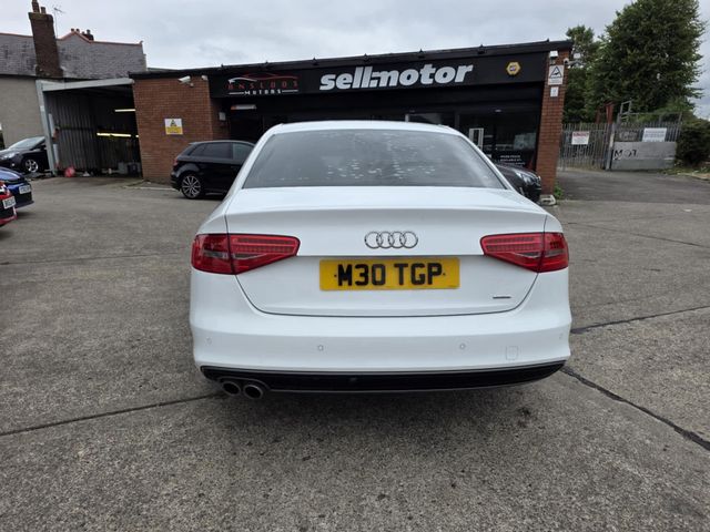 Audi A4 2.0 TDI Black Edition quattro Euro 5 (s/s) 4dr (2012) - Picture 13