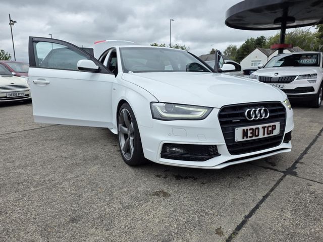 Audi A4 2.0 TDI Black Edition quattro Euro 5 (s/s) 4dr (2012) - Picture 5
