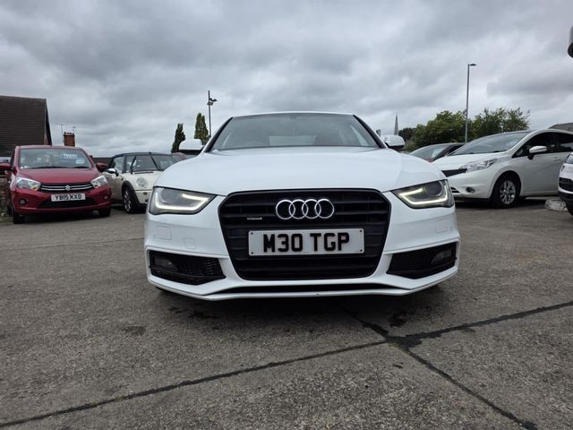 Audi A4 2.0 TDI Black Edition quattro Euro 5 (s/s) 4dr (2012) - Picture 8