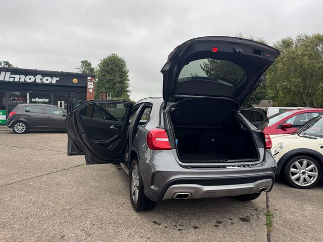 Mercedes-Benz GLA 2.1 GLA220d AMG Line (Premium Plus) 7G-DCT 4MATIC Euro 6 (s/s) 5dr (2015) - Picture 19