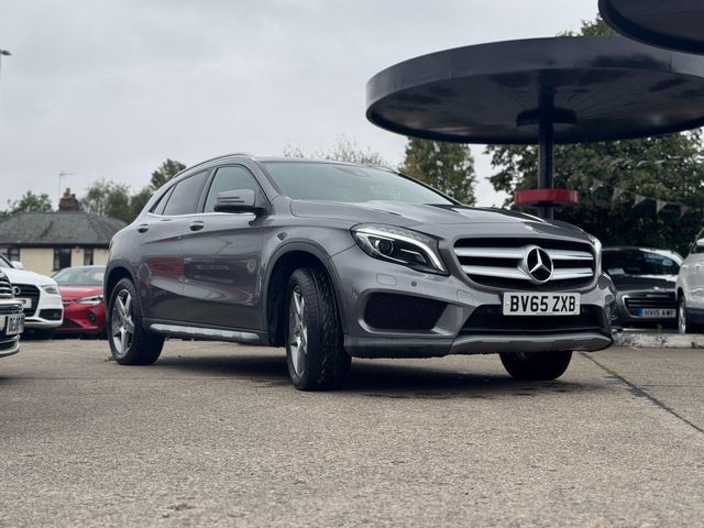Mercedes-Benz GLA 2.1 GLA220d AMG Line (Premium Plus) 7G-DCT 4MATIC Euro 6 (s/s) 5dr (2015) - Picture 21