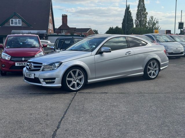Mercedes-Benz C Class 2.1 C220 CDI AMG Sport Edition G-Tronic+ Euro 5 (s/s) 2dr (2015) - Picture 10