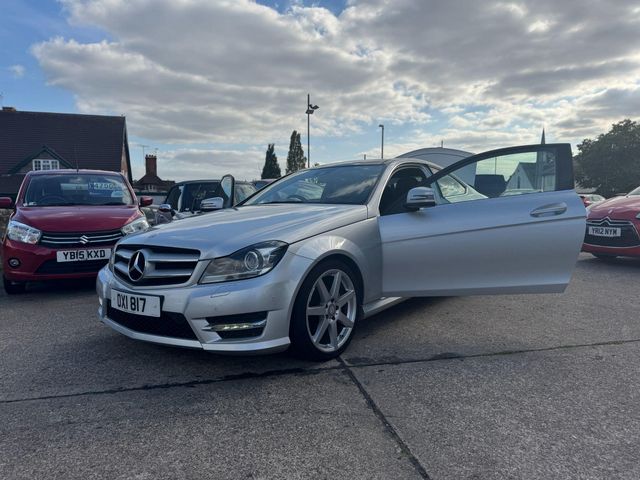 Mercedes-Benz C Class 2.1 C220 CDI AMG Sport Edition G-Tronic+ Euro 5 (s/s) 2dr (2015) - Picture 11