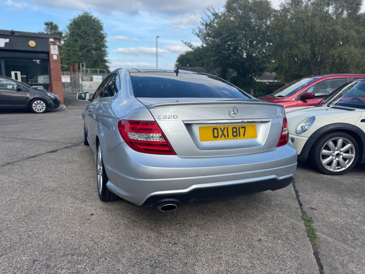 Mercedes-Benz C Class 2.1 C220 CDI AMG Sport Edition G-Tronic+ Euro 5 (s/s) 2dr - Picture 12 of 20