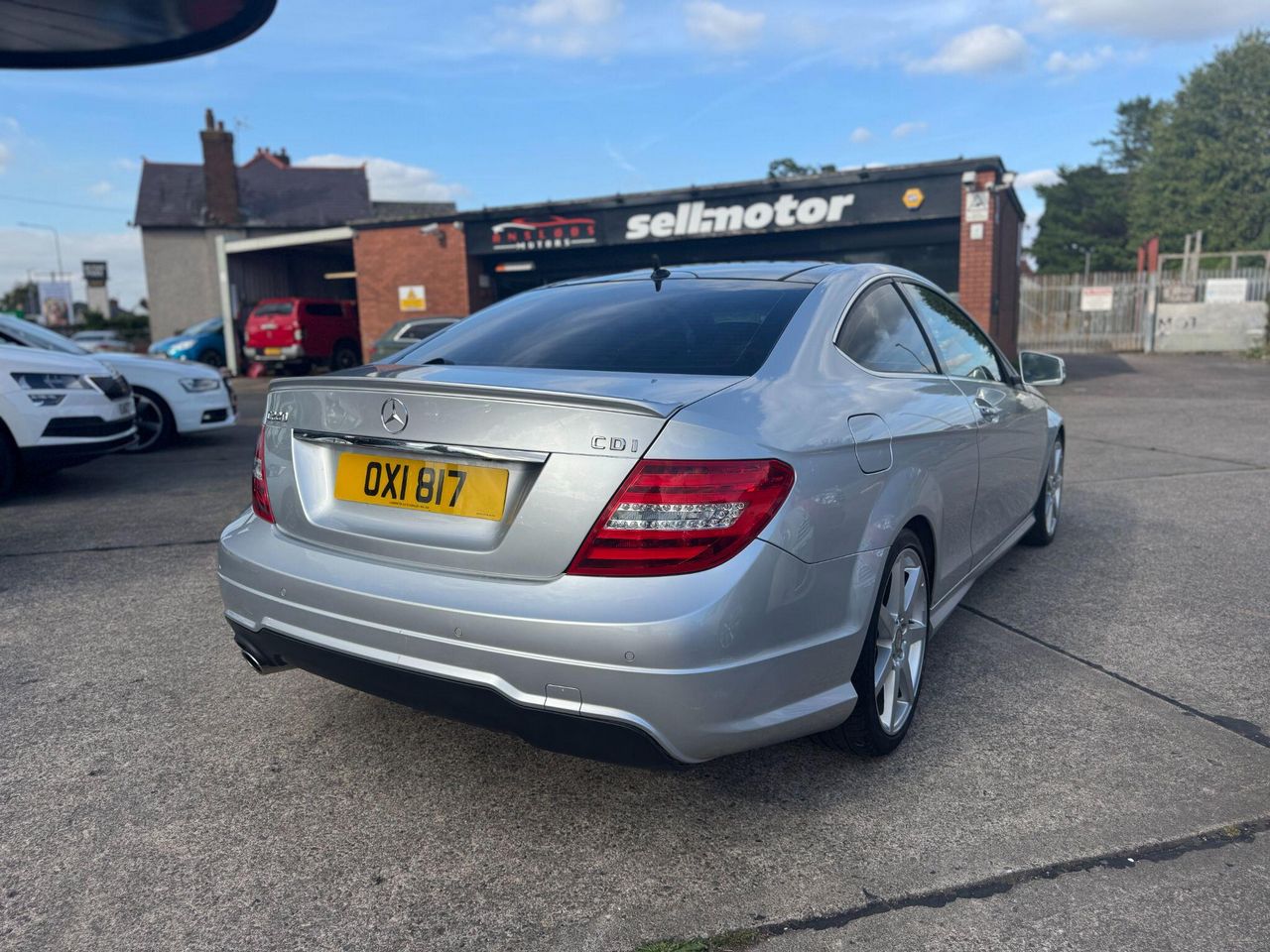 Mercedes-Benz C Class 2.1 C220 CDI AMG Sport Edition G-Tronic+ Euro 5 (s/s) 2dr - Picture 13 of 20