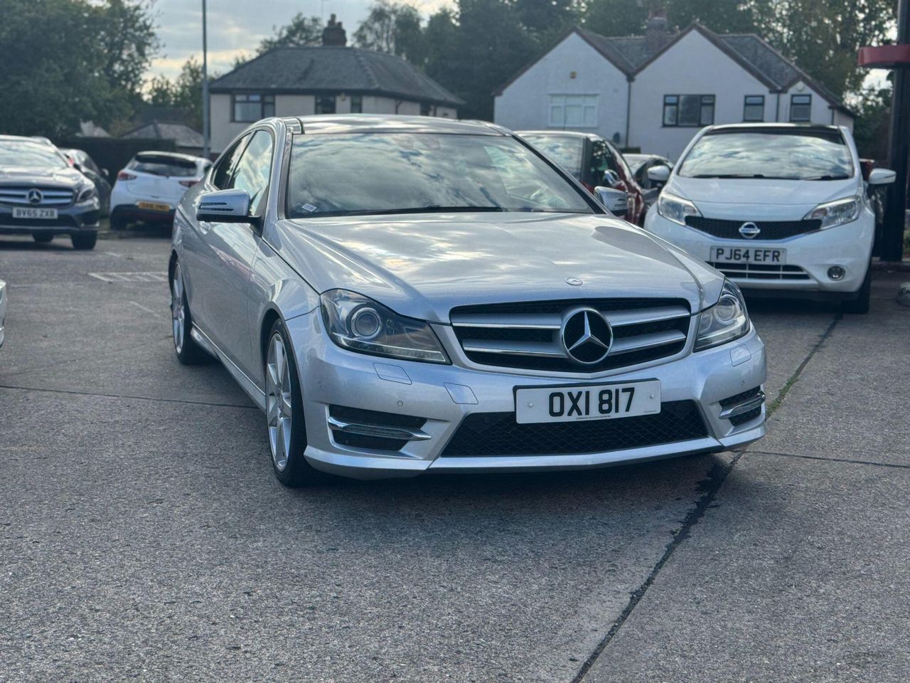 Mercedes-Benz C Class 2.1 C220 CDI AMG Sport Edition G-Tronic+ Euro 5 (s/s) 2dr - Picture 6 of 20