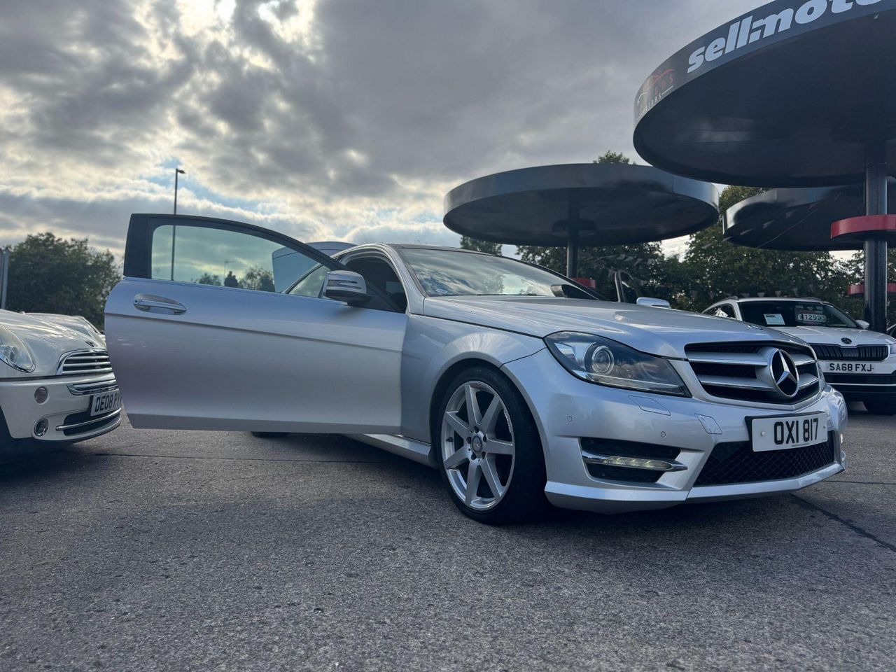 Mercedes-Benz C Class 2.1 C220 CDI AMG Sport Edition G-Tronic+ Euro 5 (s/s) 2dr - Picture 7 of 20