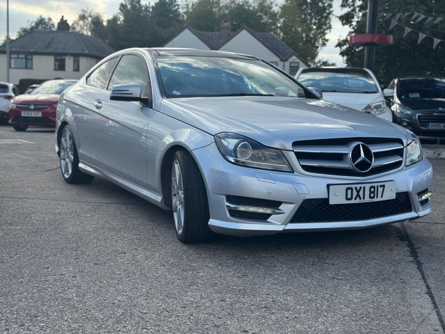 Mercedes-Benz C Class 2.1 C220 CDI AMG Sport Edition G-Tronic+ Euro 5 (s/s) 2dr (2015) - Picture 9
