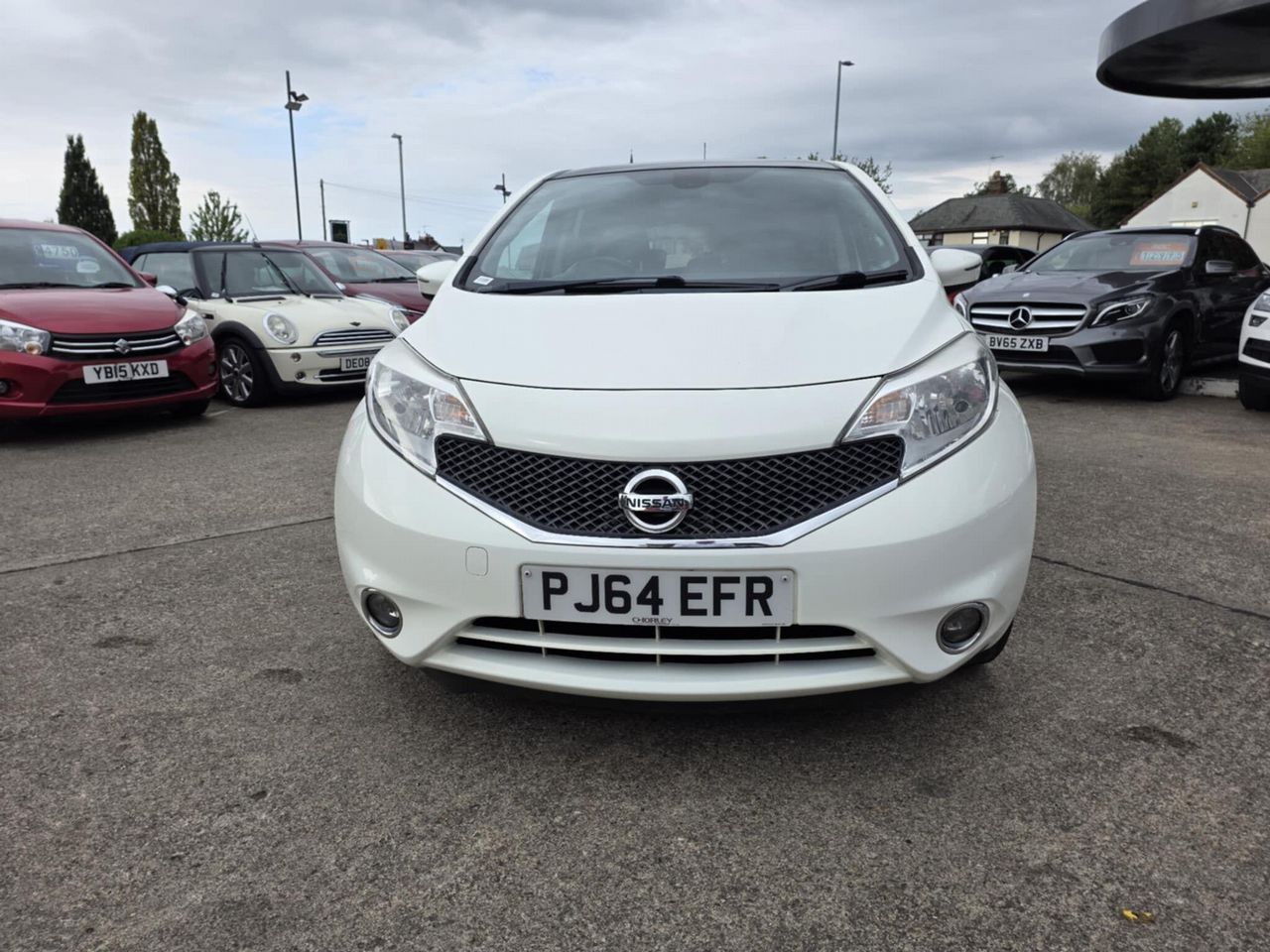 Nissan Note 1.2 12V Acenta Premium Euro 5 (s/s) 5dr - Picture 2 of 21