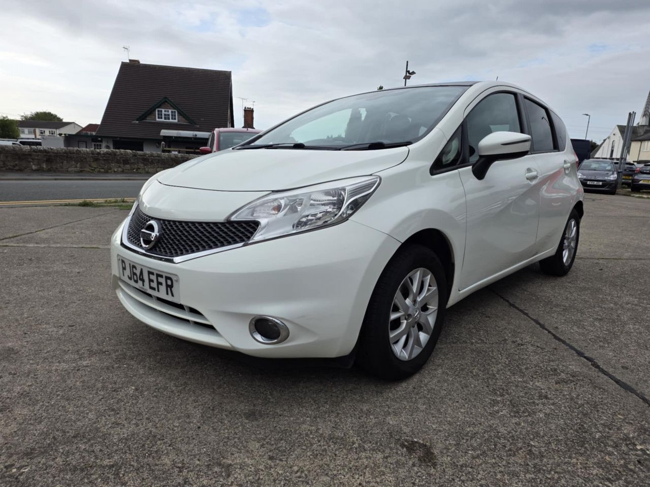 Nissan Note 1.2 12V Acenta Premium Euro 5 (s/s) 5dr - Picture 8 of 21