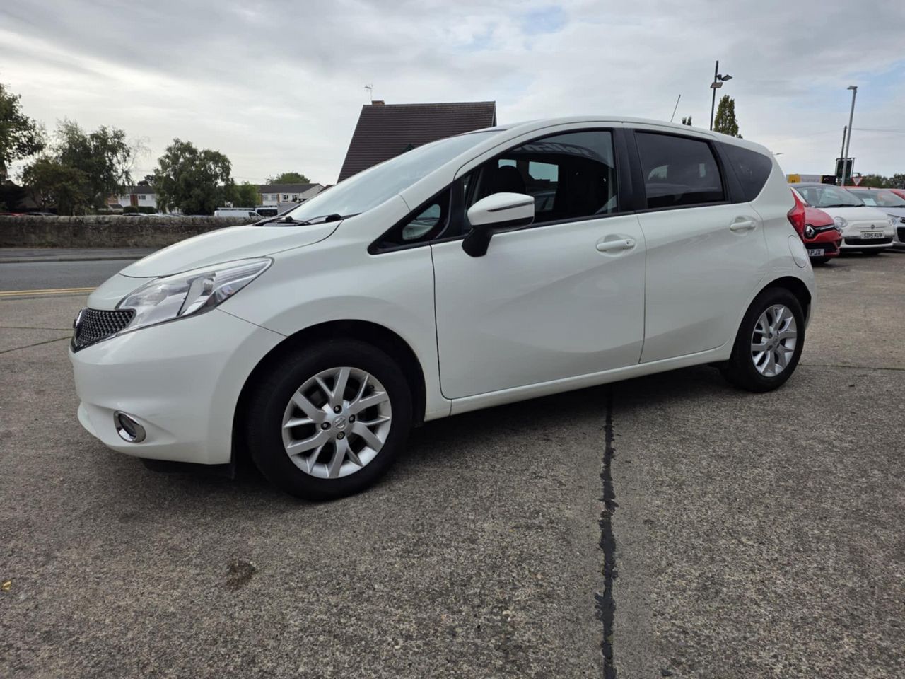 Nissan Note 1.2 12V Acenta Premium Euro 5 (s/s) 5dr - Picture 9 of 21