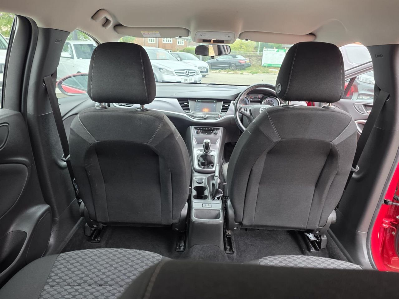 Vauxhall Astra 1.4i Energy Euro 6 5dr - Picture 17 of 20