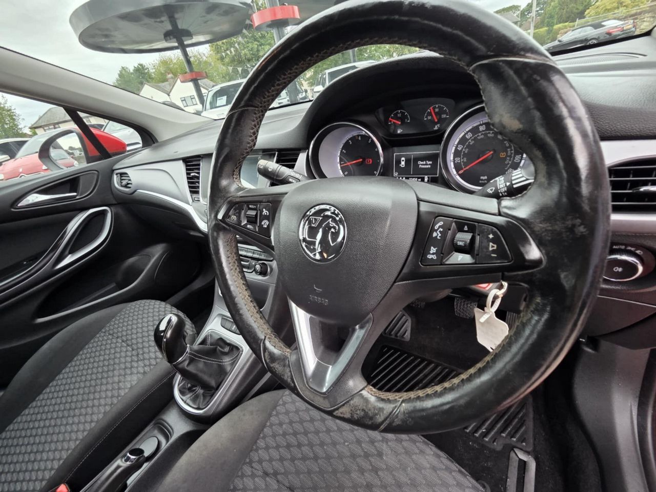 Vauxhall Astra 1.4i Energy Euro 6 5dr - Picture 19 of 20