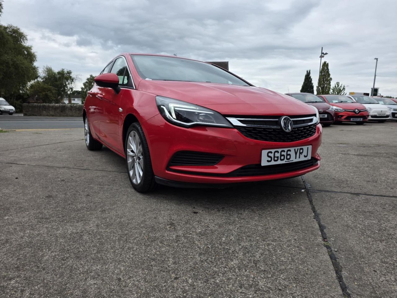 Vauxhall Astra 1.4i Energy Euro 6 5dr - Picture 1 of 20