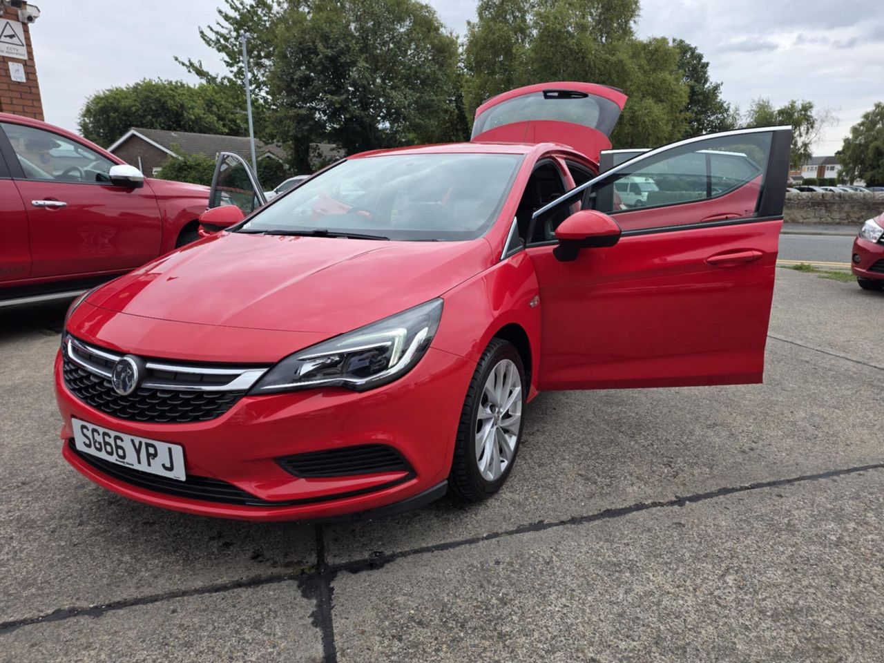 Vauxhall Astra 1.4i Energy Euro 6 5dr - Picture 8 of 20