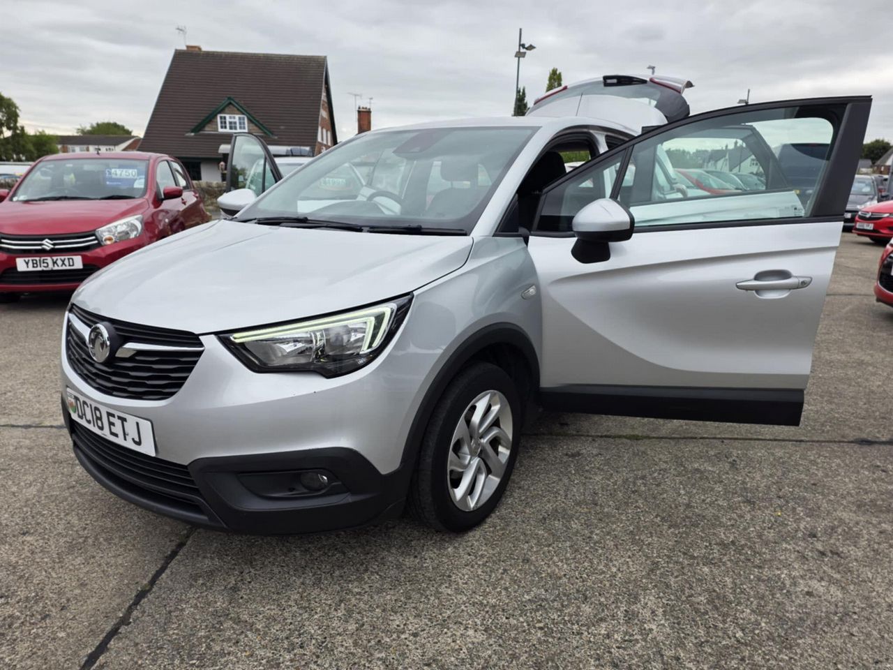 Vauxhall Crossland X 1.6 Turbo D ecoTEC SE Nav Euro 6 (s/s) 5dr - Picture 10 of 21