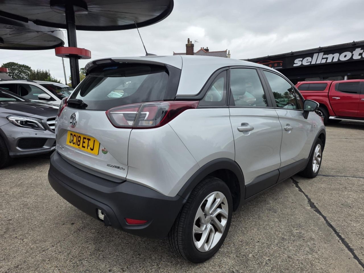 Vauxhall Crossland X 1.6 Turbo D ecoTEC SE Nav Euro 6 (s/s) 5dr - Picture 15 of 21
