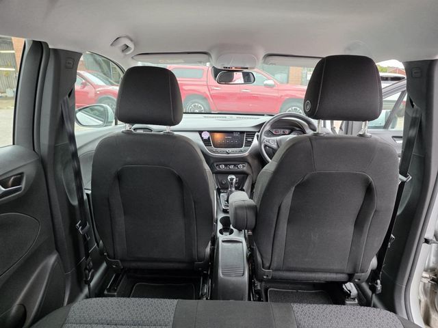 Vauxhall Crossland X 1.6 Turbo D ecoTEC SE Nav Euro 6 (s/s) 5dr (2018) - Picture 19