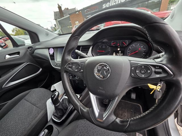 Vauxhall Crossland X 1.6 Turbo D ecoTEC SE Nav Euro 6 (s/s) 5dr (2018) - Picture 21
