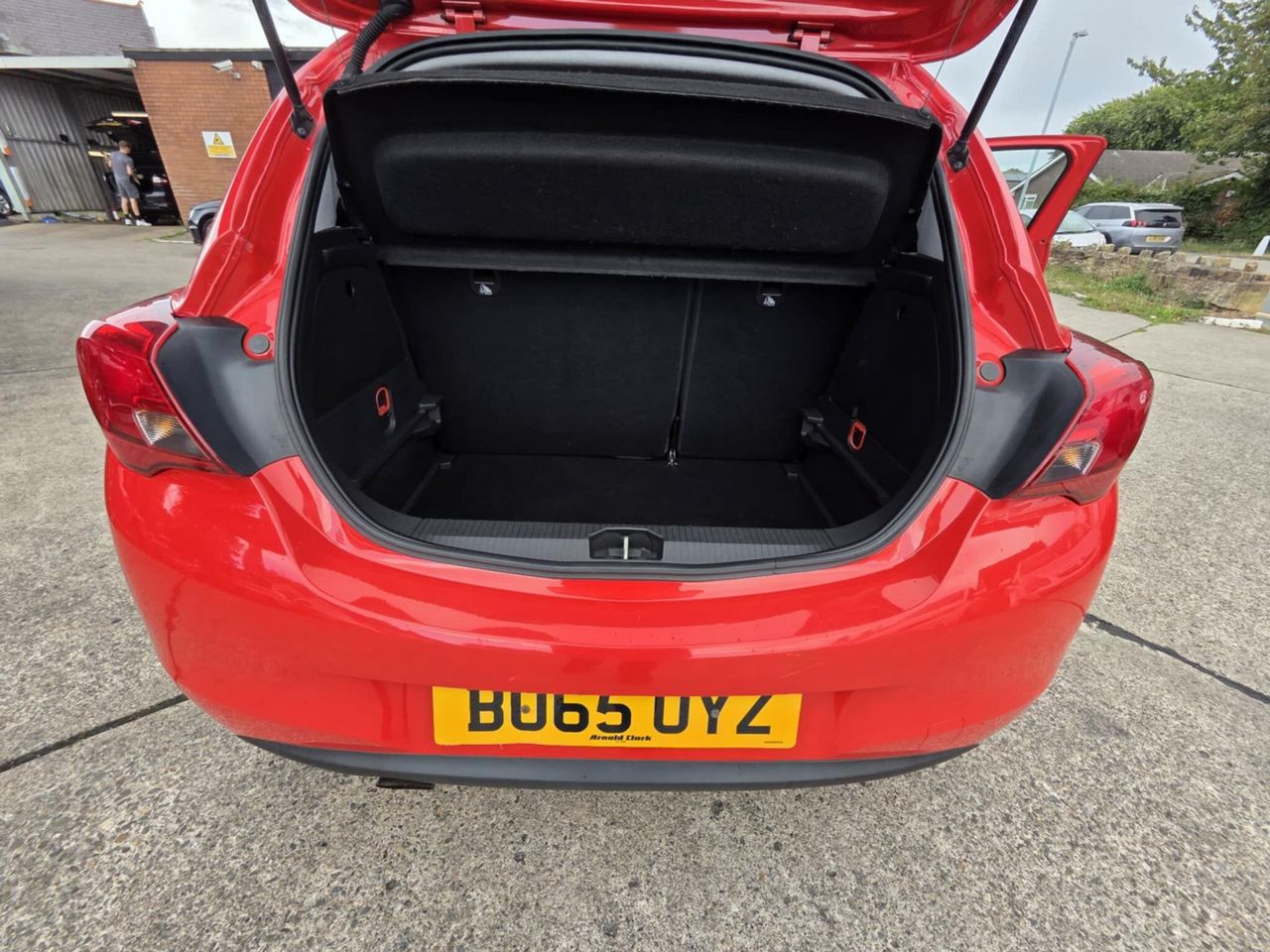 Vauxhall Corsa 1.4i Turbo ecoFLEX SRi Euro 6 (s/s) 3dr - Picture 17 of 20