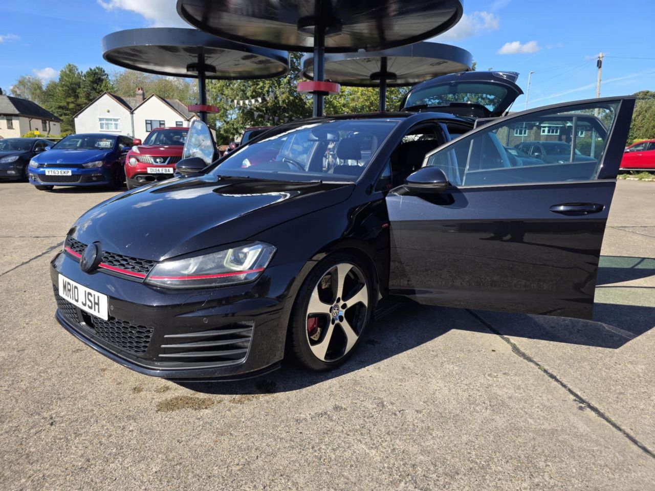 Volkswagen Golf 2.0 TSI BlueMotion Tech GTI DSG Euro 6 (s/s) 5dr - Picture 4 of 19