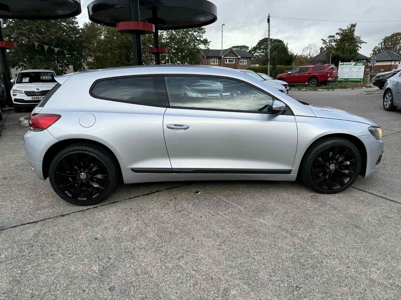 Volkswagen Scirocco 2.0 TSI GT DSG Euro 5 3dr - Picture 17 of 26