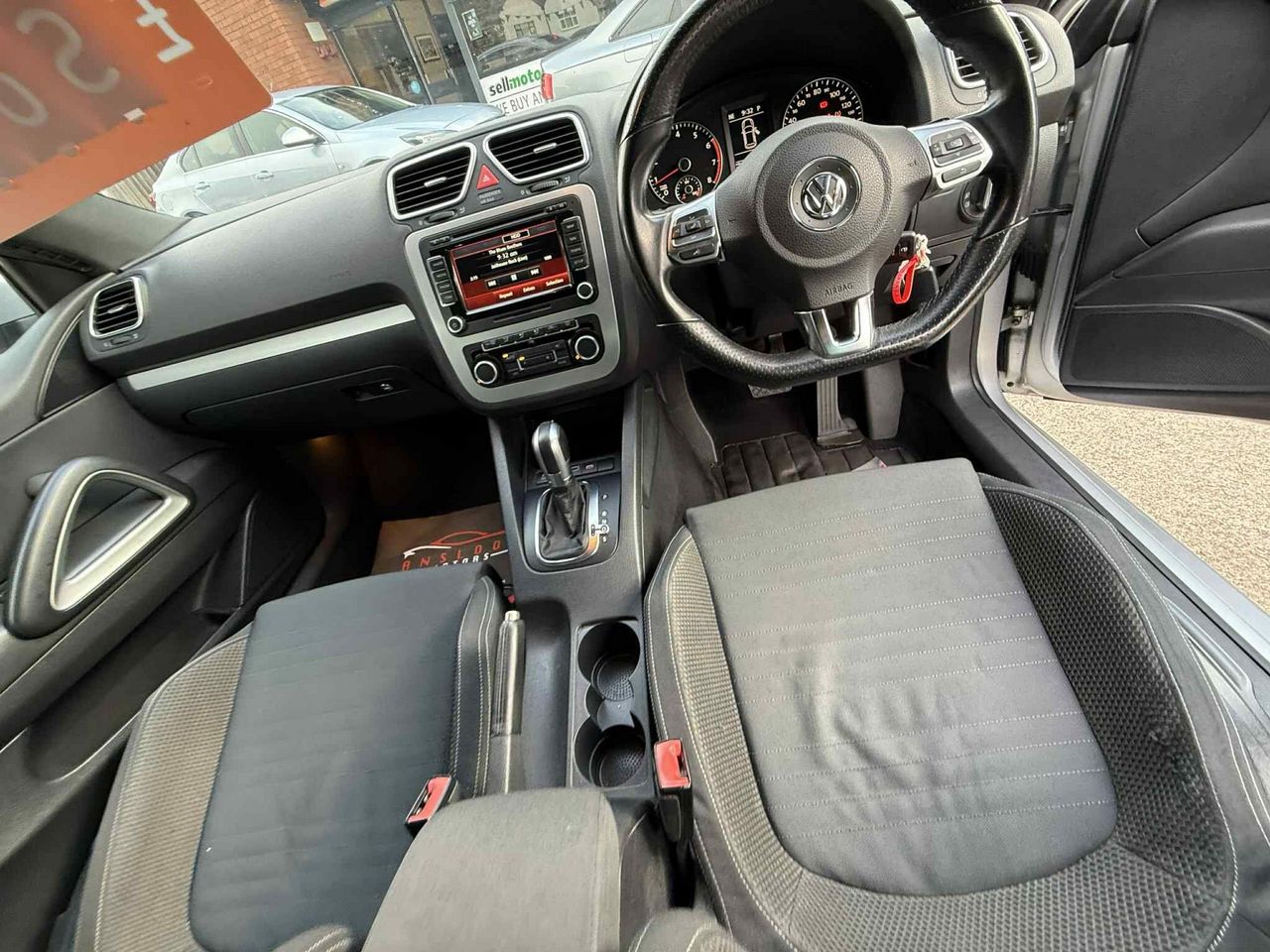Volkswagen Scirocco 2.0 TSI GT DSG Euro 5 3dr - Picture 22 of 26