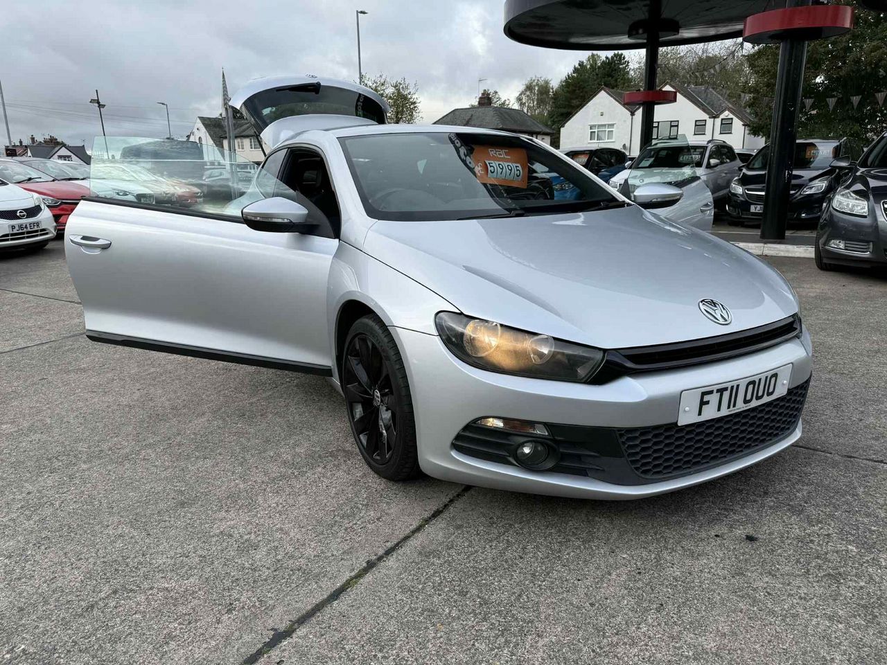 Volkswagen Scirocco 2.0 TSI GT DSG Euro 5 3dr - Picture 5 of 26