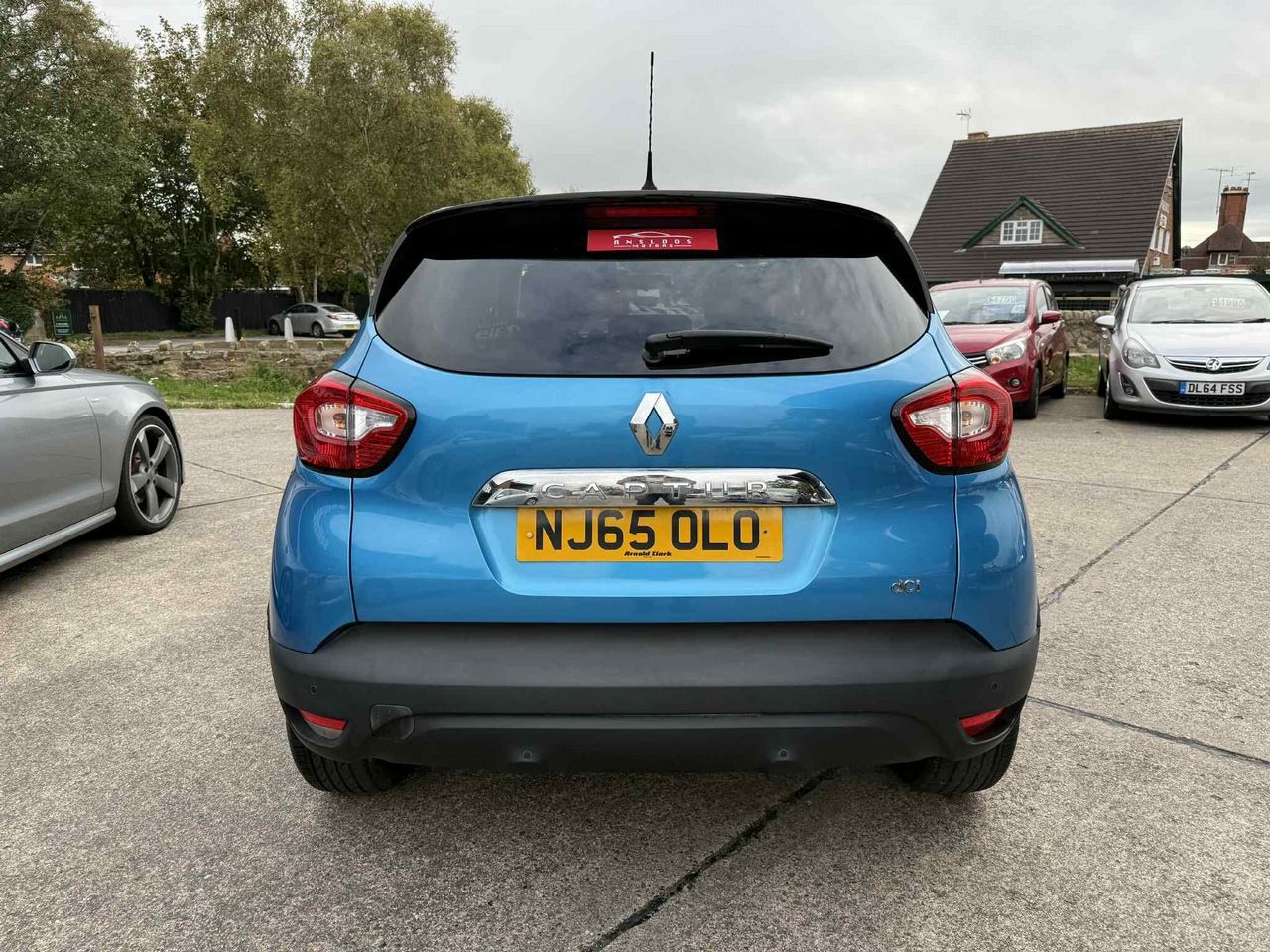 Renault Captur 1.5 dCi ENERGY Dynamique S Nav Euro 6 (s/s) 5dr - Picture 11 of 20